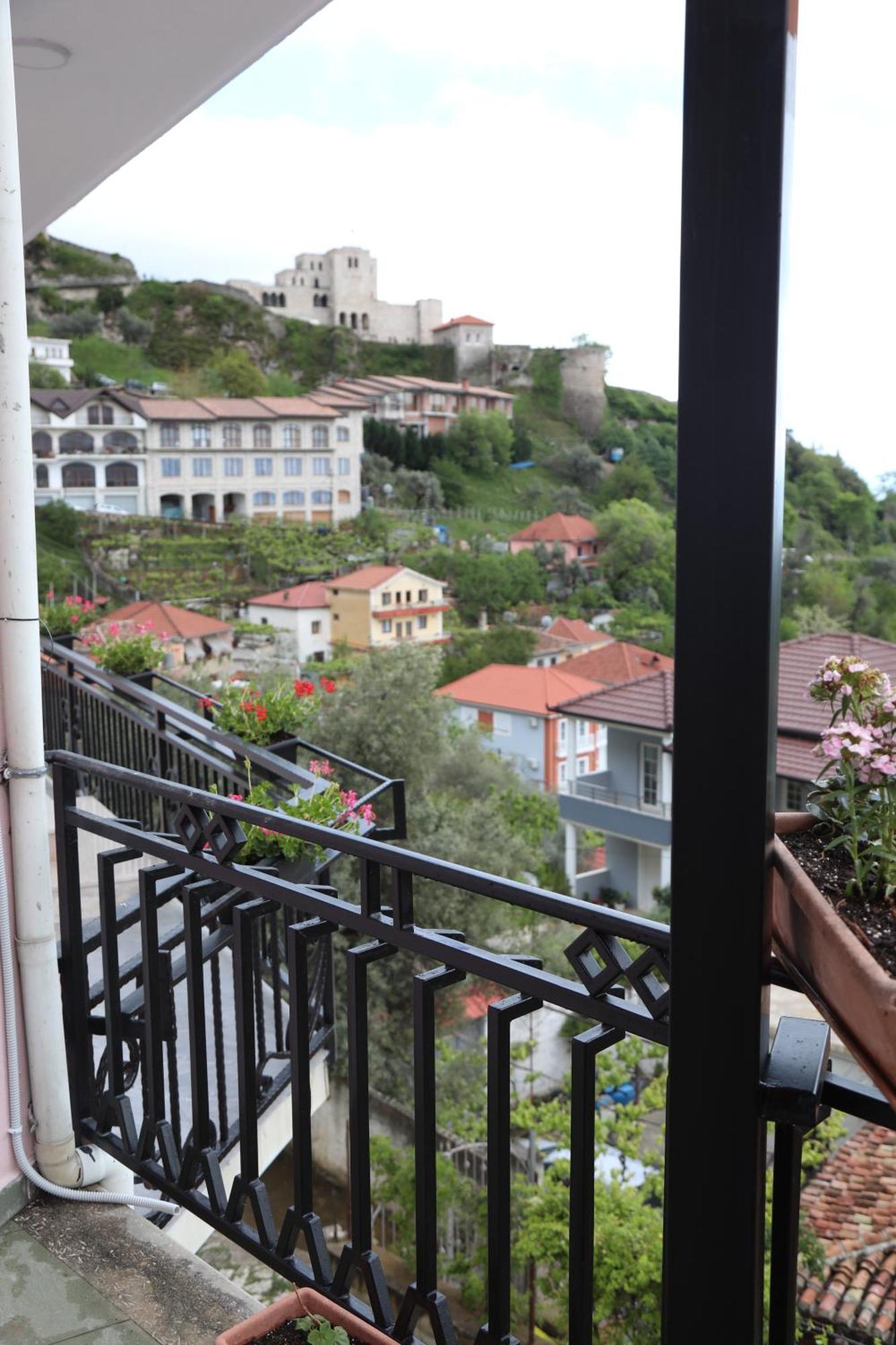 Hotel Deal -Castle View Rooms Krujë Extérieur photo