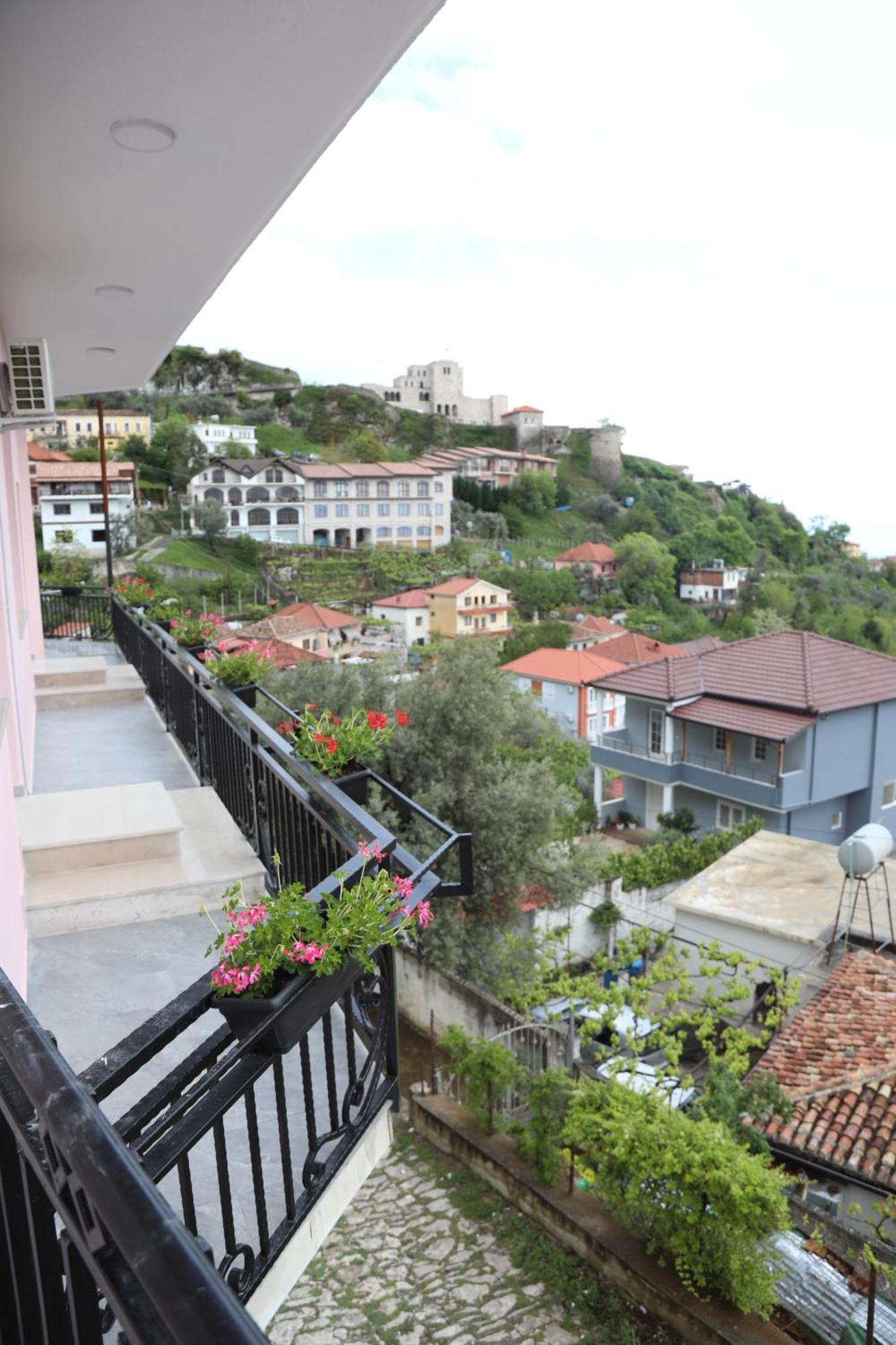 Hotel Deal -Castle View Rooms Krujë Extérieur photo